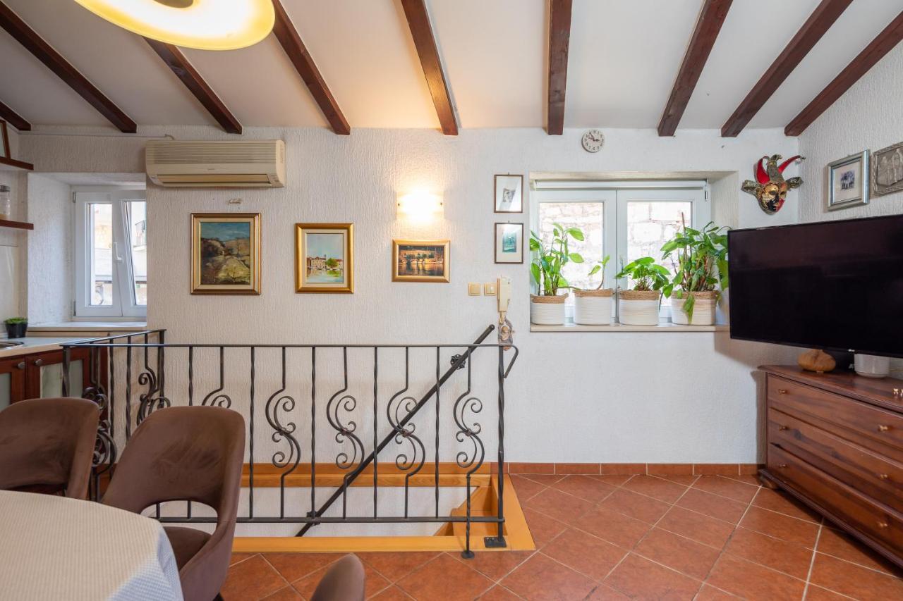 Alley Apartment Omis