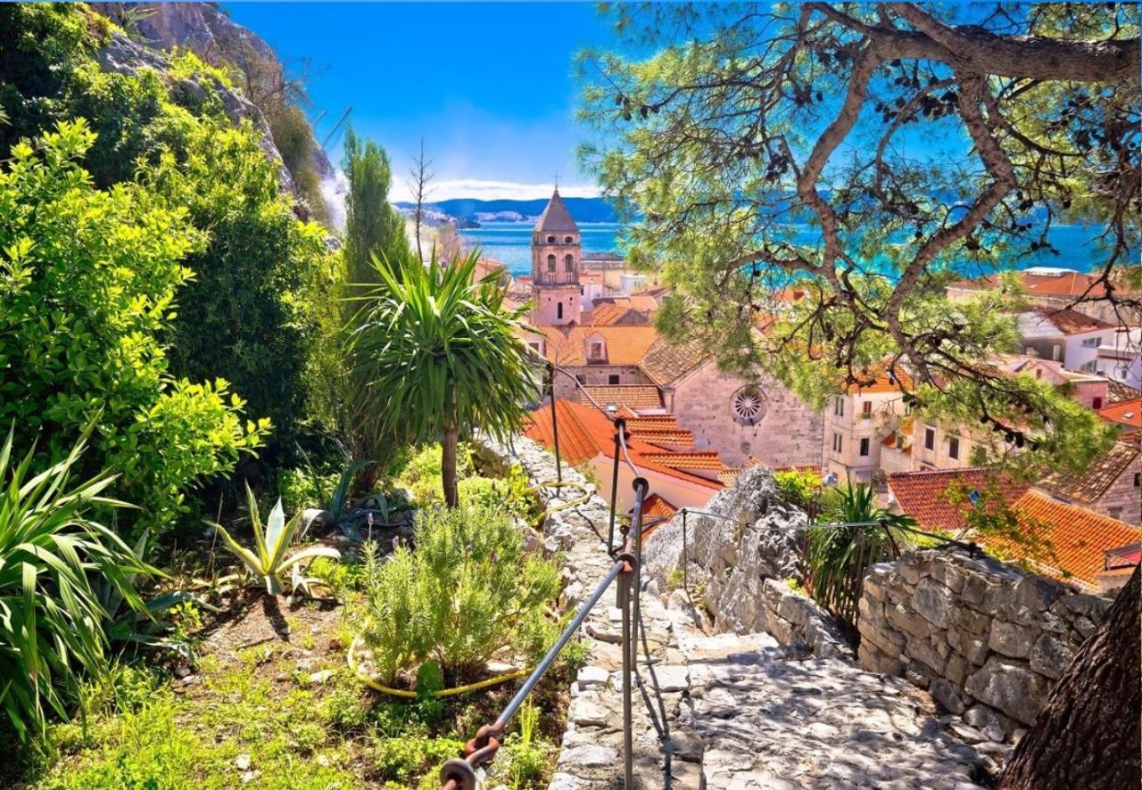 Alley Omiš